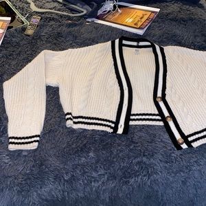 urban outfitters sweater